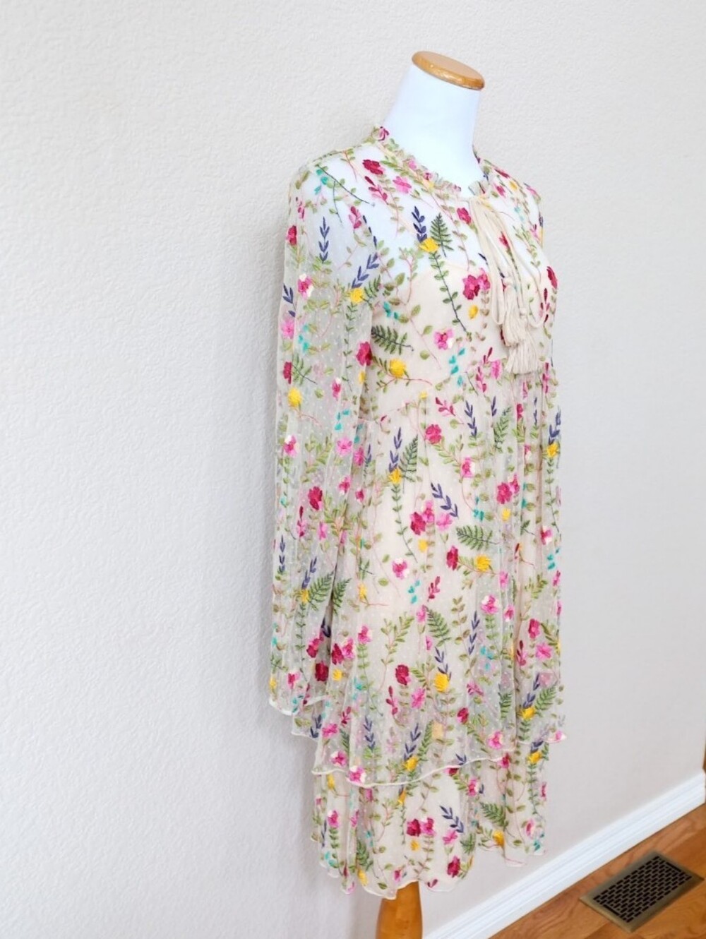 Sundance long-sleeve midi dress in cream with embroidered floral print - Picture 3 of 11